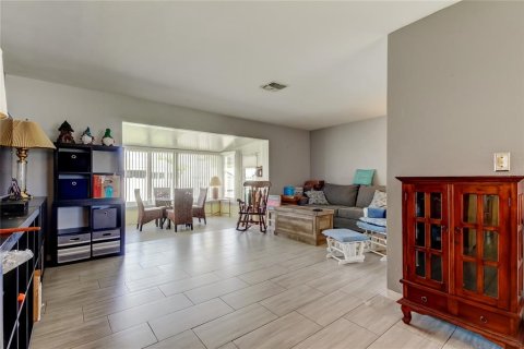 Villa ou maison à vendre à Seminole, Floride: 2 chambres, 85.93 m2 № 1720623 - photo 15