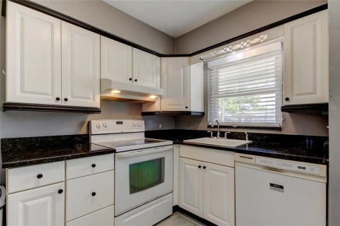 Villa ou maison à vendre à Seminole, Floride: 2 chambres, 85.93 m2 № 1720623 - photo 11