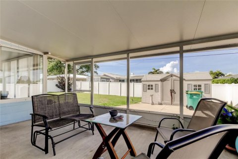 Villa ou maison à vendre à Seminole, Floride: 2 chambres, 85.93 m2 № 1720623 - photo 5