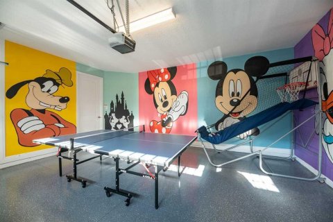 Casa en venta en Kissimmee, Florida, 6 dormitorios, 308.16 m2 № 2207735 - foto 29