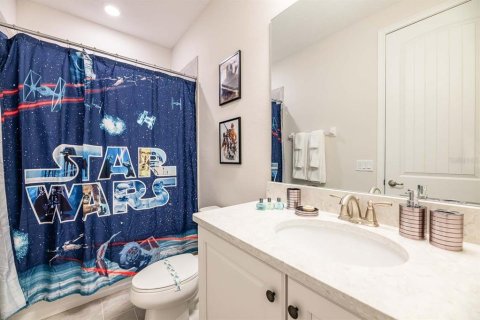 Casa en venta en Kissimmee, Florida, 6 dormitorios, 308.16 m2 № 2207735 - foto 18