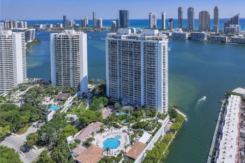 Condo in Aventura, Florida, 4 bedrooms  № 1969850 - photo 28
