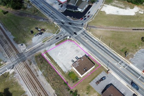 Propiedad comercial en venta en Wildwood, Florida, 249.35 m2 № 2155895 - foto 4