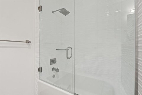 Copropriété à vendre à Stuart, Floride: 1 chambre, 65.77 m2 № 2146331 - photo 18
