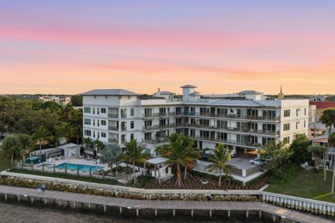Condo à Stuart, Floride, 1 chambre  № 2146331