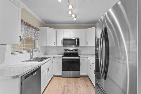 Townhouse in Riverview, Florida 2 bedrooms, 134.52 sq.m. № 2391465 - photo 7