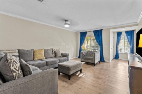 Townhouse in Riverview, Florida 2 bedrooms, 134.52 sq.m. № 2391465 - photo 5