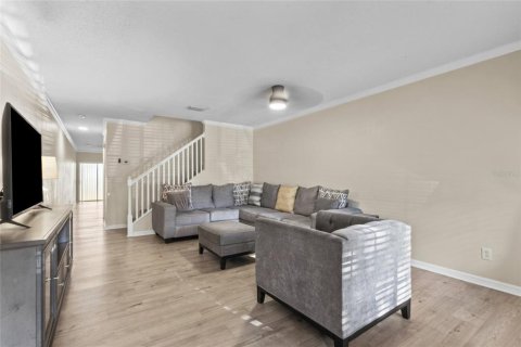 Townhouse in Riverview, Florida 2 bedrooms, 134.52 sq.m. № 2391465 - photo 3