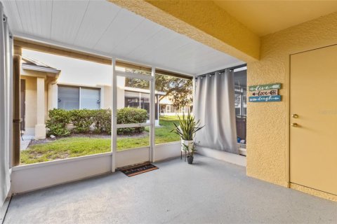Townhouse in Riverview, Florida 2 bedrooms, 134.52 sq.m. № 2391465 - photo 18