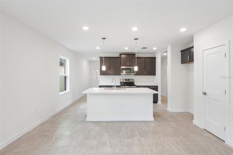 Villa ou maison à vendre à Lakeland, Floride: 4 chambres, 150.87 m2 № 2129670 - photo 5