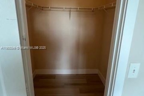 Copropriété à vendre à Pembroke Pines, Floride: 1 chambre, 64.1 m2 № 1963476 - photo 15