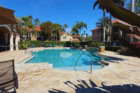 Copropriété à vendre à Pembroke Pines, Floride: 1 chambre, 64.1 m2 № 1963476 - photo 2
