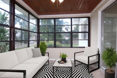 House in Tampa, Florida 3 bedrooms, 110.55 sq.m. № 1919100 - photo 3