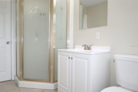 House in Tampa, Florida 3 bedrooms, 110.55 sq.m. № 1919100 - photo 22