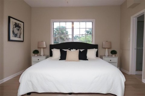 House in Tampa, Florida 3 bedrooms, 110.55 sq.m. № 1919100 - photo 6