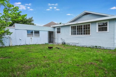 House in Tampa, Florida 3 bedrooms, 110.55 sq.m. № 1919100 - photo 11