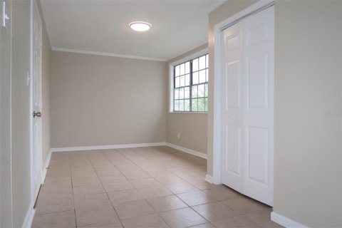 House in Tampa, Florida 3 bedrooms, 110.55 sq.m. № 1919100 - photo 23