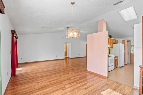 House in Leesburg, Florida 2 bedrooms, 127.46 sq.m. № 1782562 - photo 11