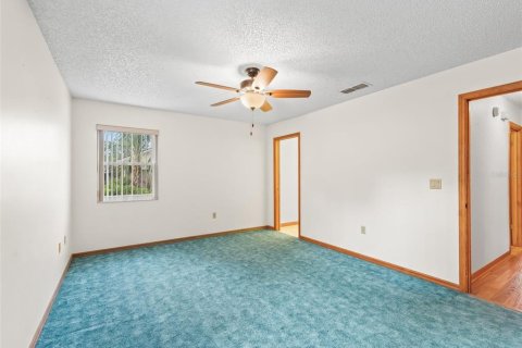 House in Leesburg, Florida 2 bedrooms, 127.46 sq.m. № 1782562 - photo 18