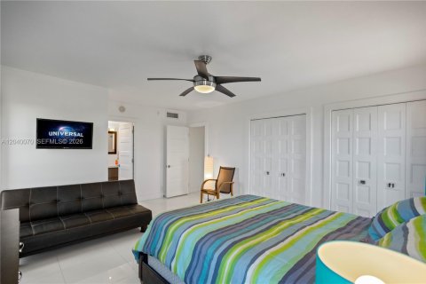 Condo in Pompano Beach, Florida, 3 bedrooms  № 2086188 - photo 21