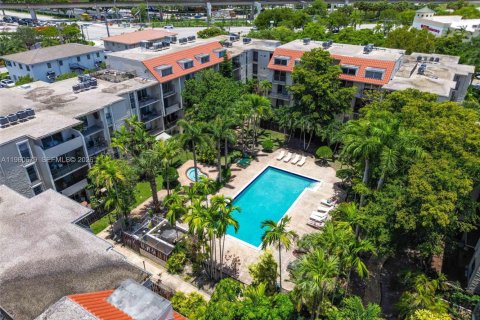 Купить кондоминиум в Пайнкрест, Флорида 1 спальня, 79.43м2, № 2024393 - фото 24