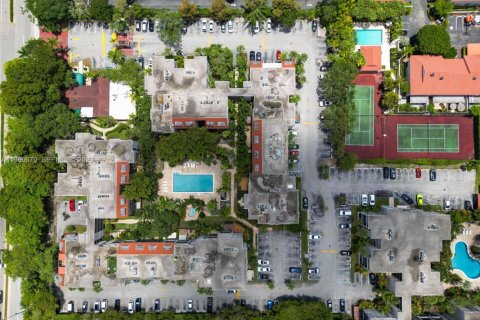 Купить кондоминиум в Пайнкрест, Флорида 1 спальня, 79.43м2, № 2024393 - фото 30