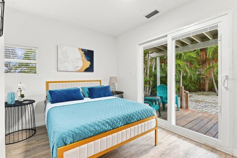 House in Madeira Beach, Florida 2 bedrooms, 63.27 sq.m. № 2315111 - photo 23