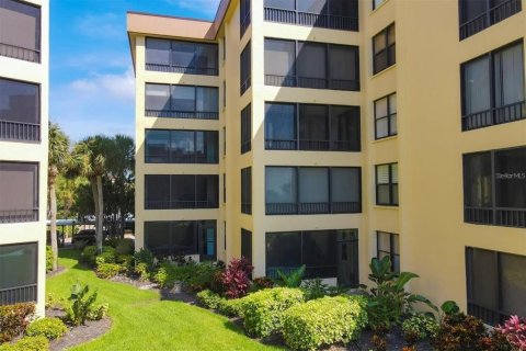 Copropriété à louer à Sarasota, Floride: 2 chambres, 124.3 m2 № 1873124 - photo 23