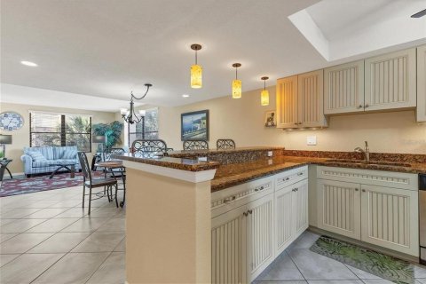 Copropriété à louer à Sarasota, Floride: 2 chambres, 124.3 m2 № 1873124 - photo 8