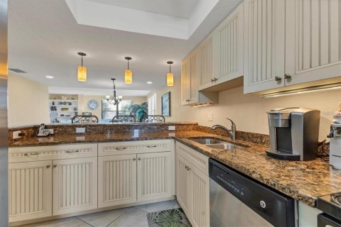 Copropriété à louer à Sarasota, Floride: 2 chambres, 124.3 m2 № 1873124 - photo 6