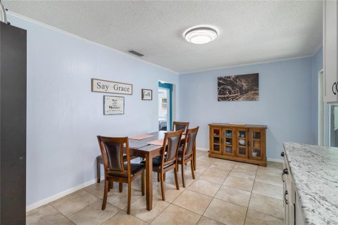Casa en venta en Orlando, Florida, 4 dormitorios, 147.99 m2 № 1577363 - foto 11