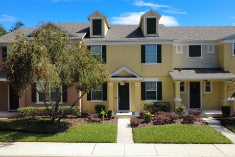 Townhouse in Apopka, Florida 3 bedrooms, 149.67 sq.m. № 2116644