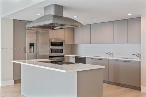 Купить кондоминиум в Бей-Харбор-Айлендс, Флорида 4 спальни, 183.2м2, № 1973272 - фото 6