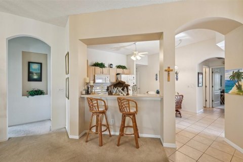 Condo in Sun City Center, Florida, 2 bedrooms  № 1749718 - photo 15