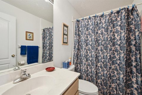 Condo in Sun City Center, Florida, 2 bedrooms  № 1749718 - photo 28
