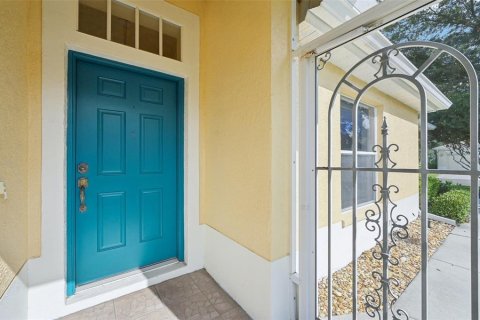 Condo in Sun City Center, Florida, 2 bedrooms  № 1749718 - photo 5