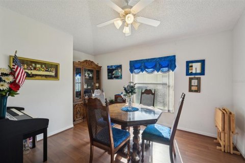 Condo in Sun City Center, Florida, 2 bedrooms  № 1749718 - photo 14