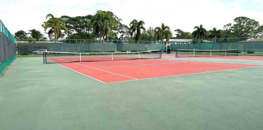 Condo in Delray Beach, Florida, 2 bedrooms  № 991806