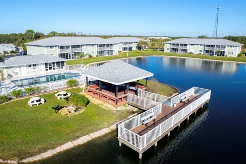 Condominio en venta en Punta Gorda, Florida, 2 dormitorios, 96.99 m2 № 1723895 - foto 8