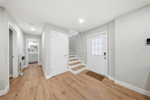 Villa ou maison à vendre à Tampa, Floride: 4 chambres, 198.44 m2 № 2226581 - photo 7