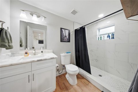 Villa ou maison à vendre à Tampa, Floride: 4 chambres, 198.44 m2 № 2226581 - photo 28