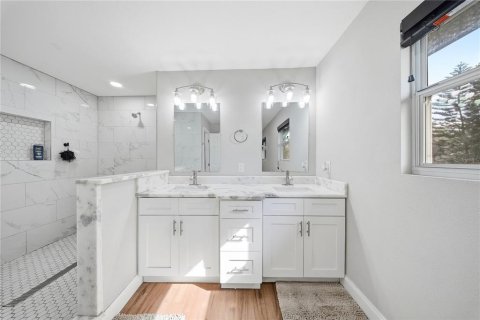 Villa ou maison à vendre à Tampa, Floride: 4 chambres, 198.44 m2 № 2226581 - photo 26