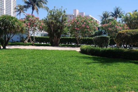 Copropriété à vendre à Boca Raton, Floride: 2 chambres, 89.65 m2 № 2261800 - photo 12