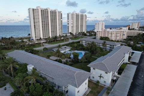 Copropriété à vendre à Boca Raton, Floride: 2 chambres, 89.65 m2 № 2261800 - photo 5