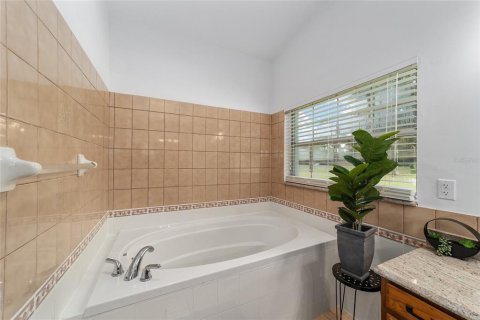 Villa ou maison à vendre à Ocala, Floride: 3 chambres, 231.05 m2 № 2410155 - photo 20