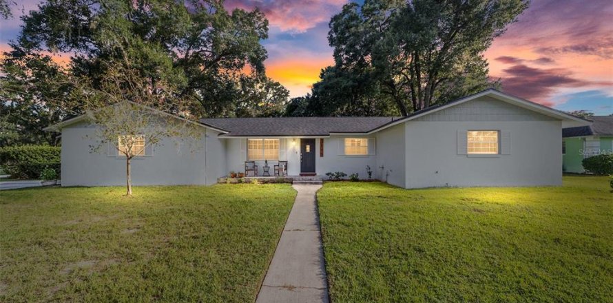 Villa ou maison à Ocala, Floride 3 chambres, 231.05 m2 № 2410155