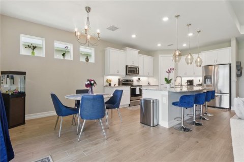 House in Port Charlotte, Florida 3 bedrooms, 206.34 sq.m. № 1778764 - photo 7