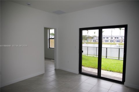 Townhouse in Dania Beach, Florida 3 bedrooms, 161.46 sq.m. № 1995636 - photo 23