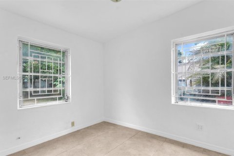 Villa ou maison à vendre à Opa-locka, Floride: 3 chambres, 87.79 m2 № 2388498 - photo 26
