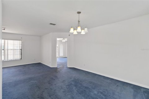Villa ou maison à vendre à Kissimmee, Floride: 4 chambres, 164.44 m2 № 2226364 - photo 10